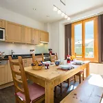 Aux Praz Апартаменты Шамони
